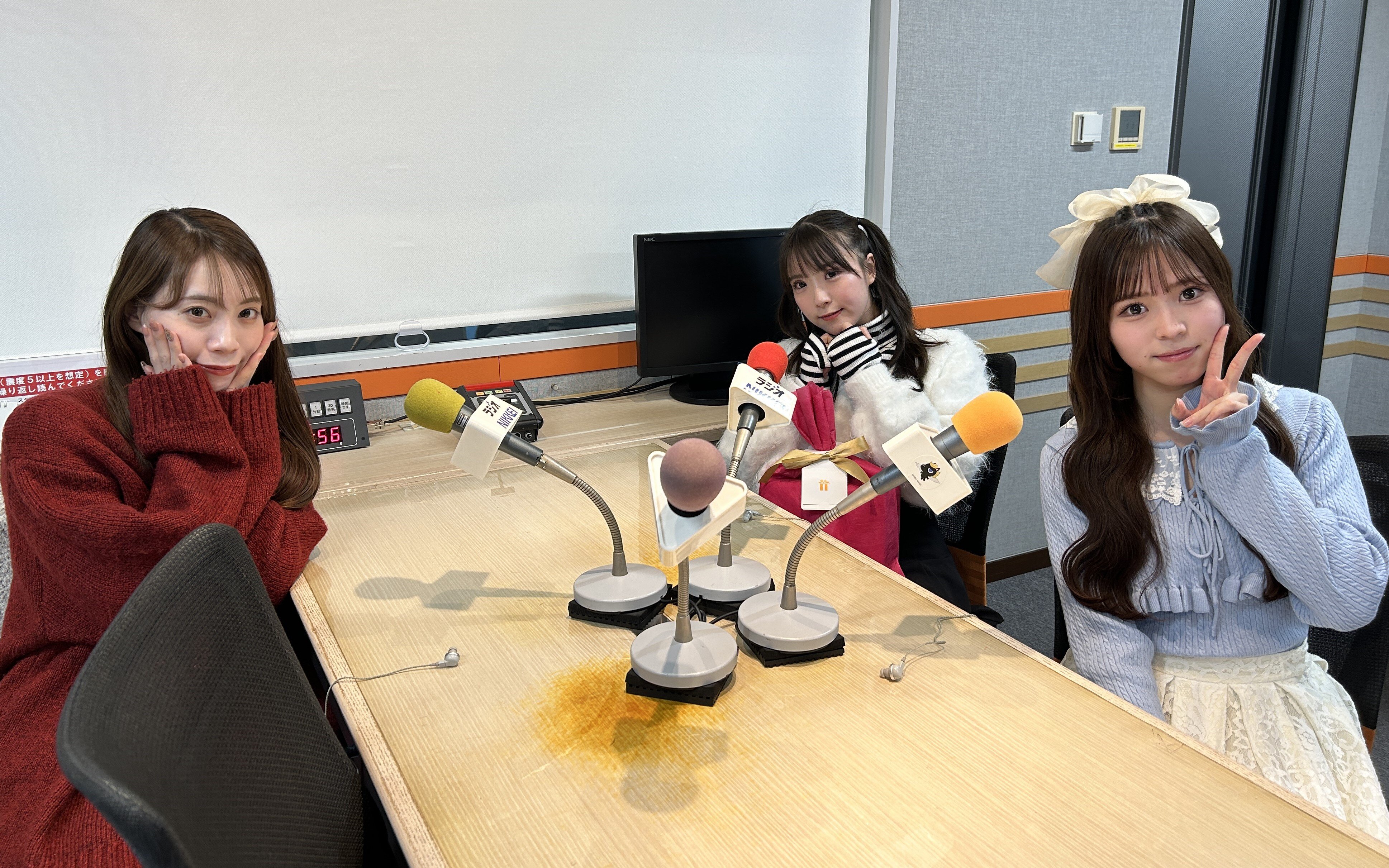 3/25のアニ☆ジュエル 　オープニングソングは「Wake Up, Girls!」より「16歳のアガペー」です♪