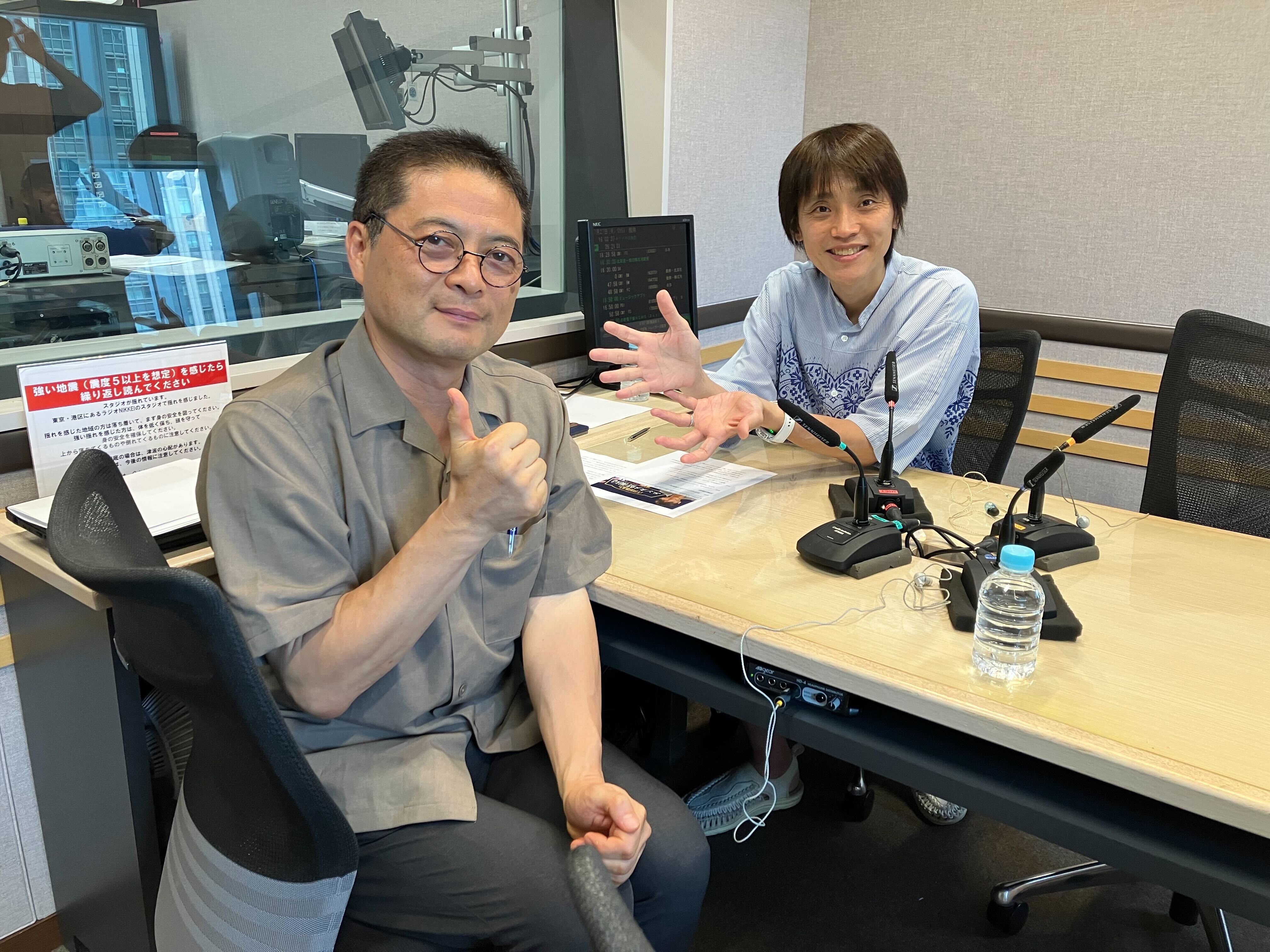 日経エンタ上原さん.jpg