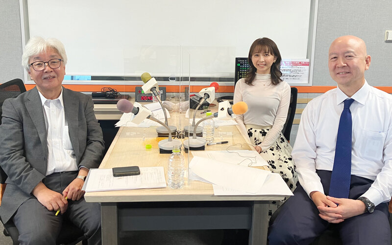 学生が選ぶニュース5本 中央大学客員教授と解説