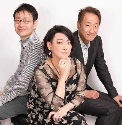 外山安樹子3.jpg