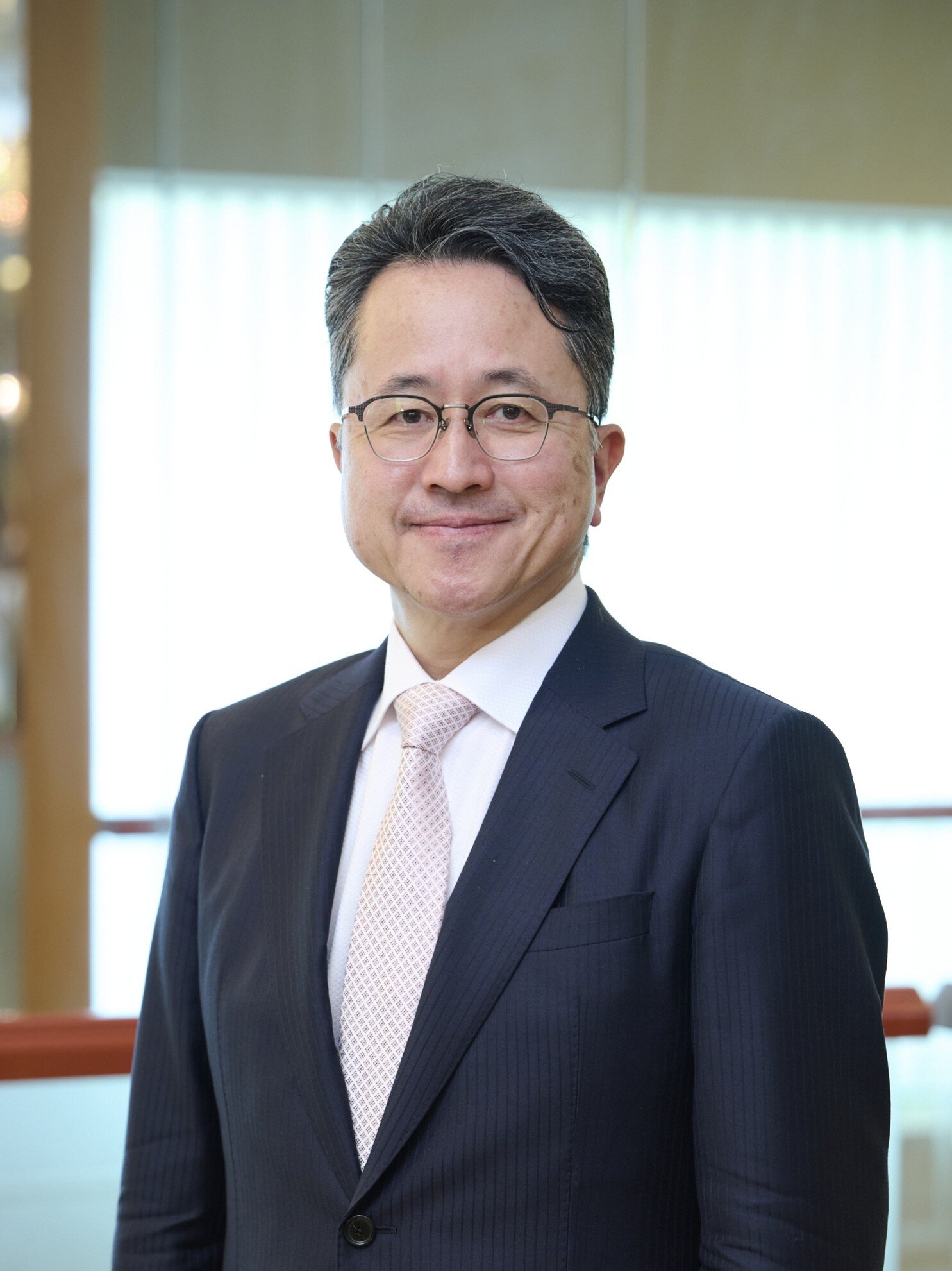 横山社長の画像