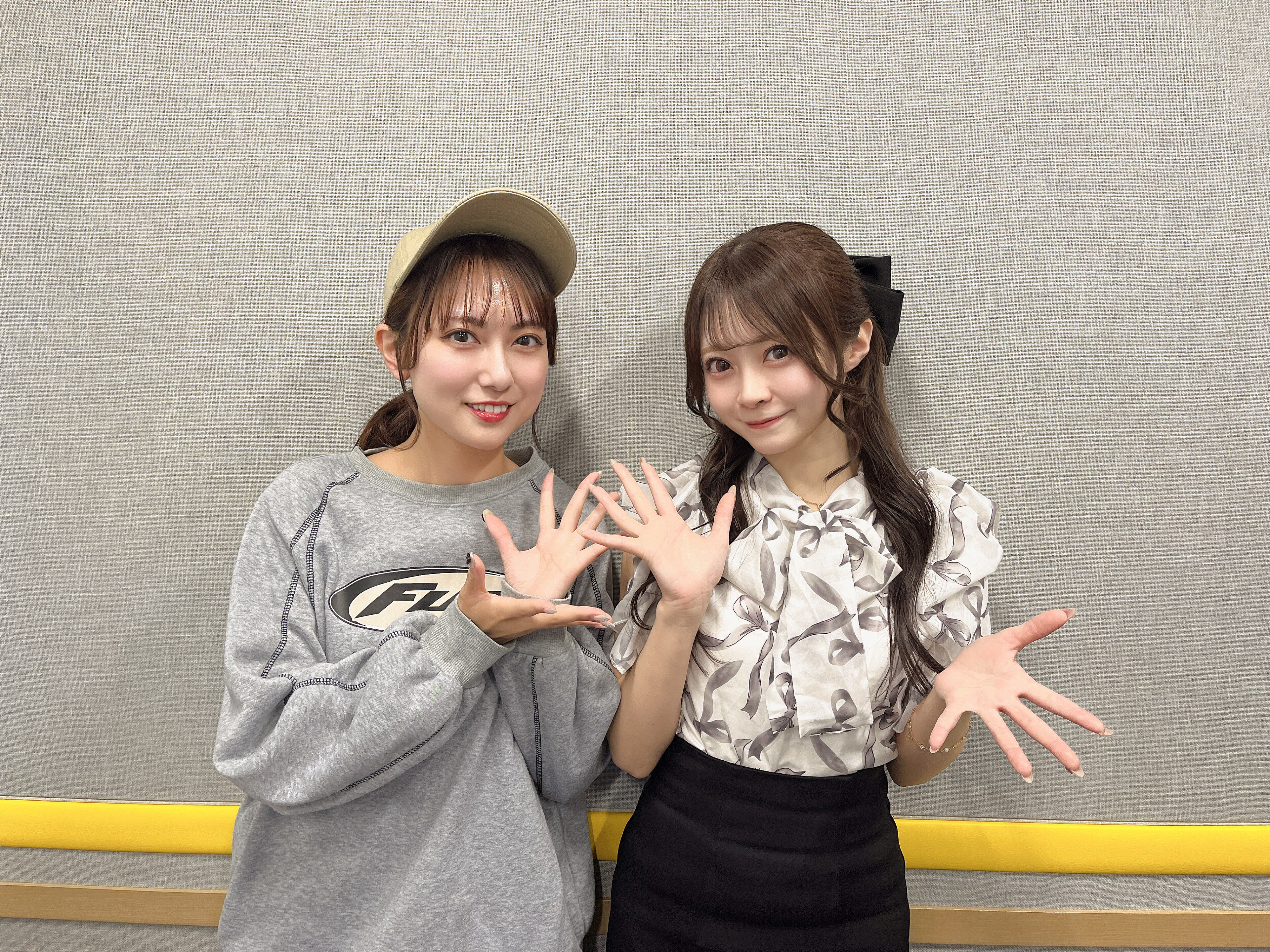 星野、桃乃.jpeg