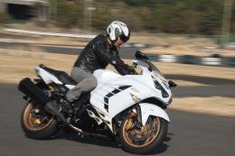 ステップ堀田 ZX-14R