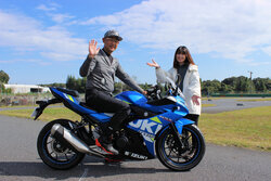 riders_221227_3.JPG