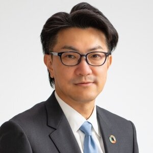 kobayashi-300300.jpg